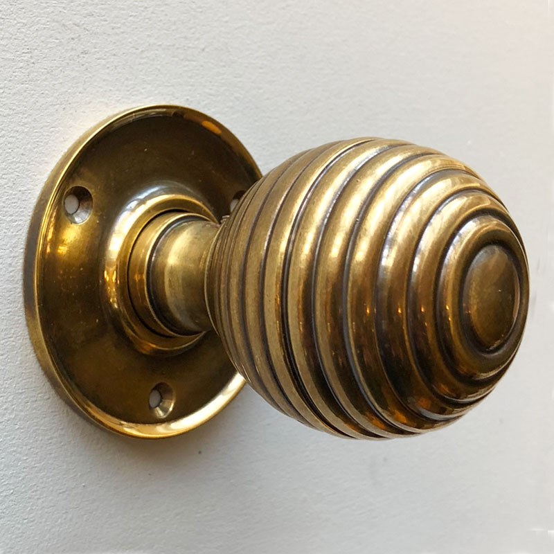 Queen Anne Beehive Door Knobs Renovated Brass - Broughtons Lighting &  Ironmongery