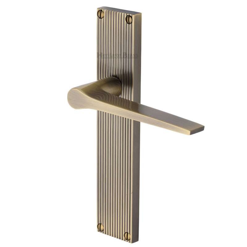 Heritage Gio Reeded Latch Door Handles Antique Brass Lacquered Broughtons Lighting And Ironmongery 1329