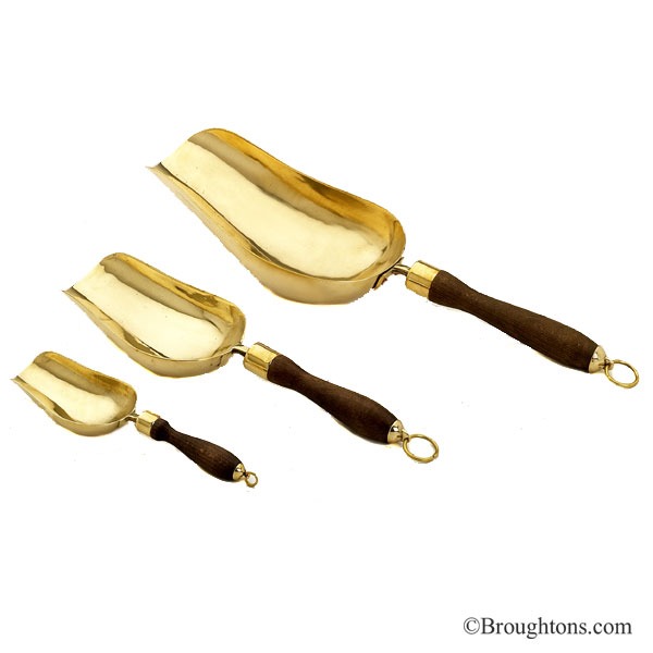 Medium Brass Scoop Broughtons Lighting & Ironmongery