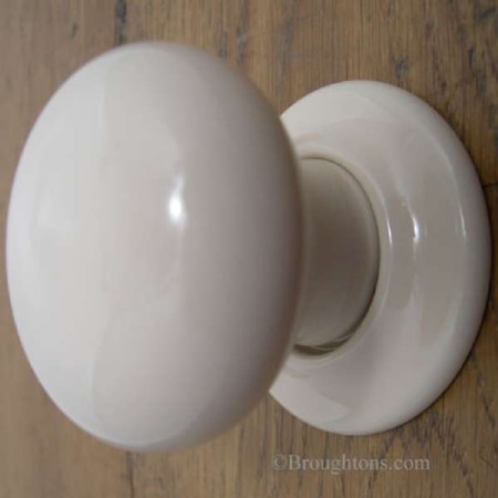 Porcelain Door Knobs 57mm Cream