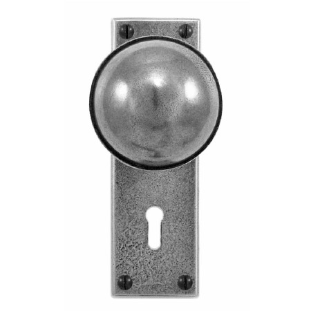 Finesse Beamish Door Knobs on Lock Plate FD040 Solid Pewter
