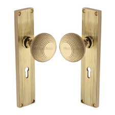 Heritage Beehive Door Knobs Reeded Lock Plate V9500 Polished Brass