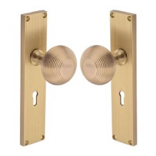 Heritage Beehive Door Knobs Reeded Lock Plate V9500 Satin Brass