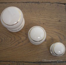 Porcelain Cupboard Door Knob Cream Goldline