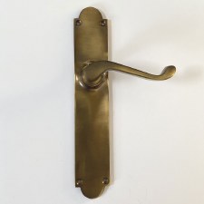 Door Handles : Door Handles on Backplate - Broughtons Lighting & Ironmongery