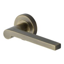 Heritage Metro Mid Century Door Handle V6225 Antique Brass Heritage Metro Mid Century Door Handle V6225 Antique Brass