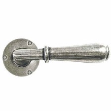 Finesse Fenwick Round Rose Door Handles FD058 Solid Pewter Finesse Fenwick Round Rose Door Handles FD058 Solid Pewter