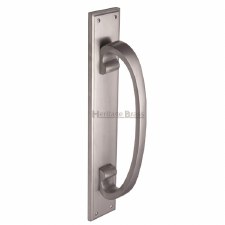 Heritage V1162 Pull Handle on Plate Satin Chrome