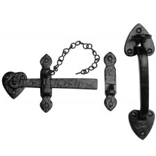 Heritage Tudor Suffolk Thumb Latch TC565 Black Ironwork