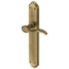 Heritage Verona Long Latch Door Handles MM827 Antique Brass Lacquered Heritage Verona Long Latch Door Handles MM827 Antique Brass Lacquered