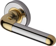 Heritage Vienna Round Rose Door Handles VIE1920 Pol Chrome & Brass Heritage Vienna Round Rose Door Handles VIE1920 Pol Chrome & Brass