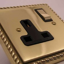 Additional picture of Georgian Switched Socket 1 Gang Polished Brass Unlacquered