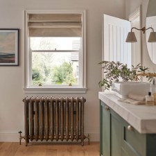 Additional picture of The Oxford Cast Iron Radiator