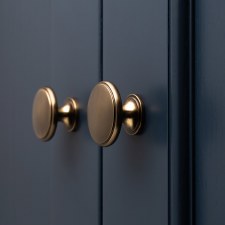 Additional picture of Cambridge Cupboard Knob 38mm Antique Brass Lacquered