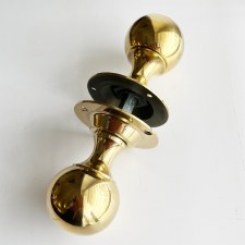 Additional picture of Classic Round Door Knobs Renovated Brass