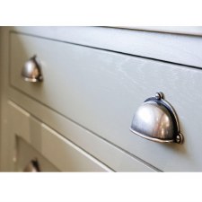 Additional picture of Finesse Classic Cup Handle Solid Pewter