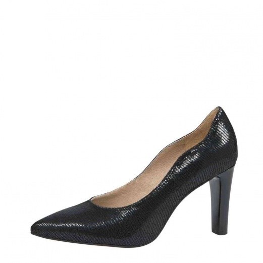 black shoes ladies heels