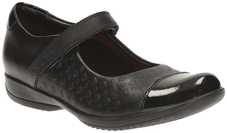 clarks new school shoes