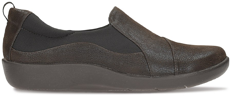 clarks ladies trainers wide fit