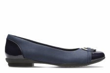 Clarks 'Neenah Vine' Ladies Flats (Navy Combi)