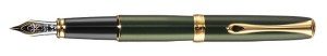 Diplomat Excellence A Fountain Pen in Evergreen and Gold