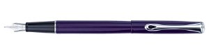 Diplomat Traveller Fountain Pen in Dark Purple