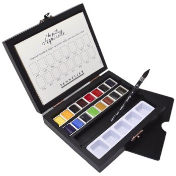 La Petit Aquarelle Travel Box