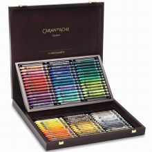 Caran d'Ache Neolcolor II Wooden Set of 84 *1 week extra lead time* Caran d'Ache Neolcolor II Wooden Set of 84 *1 week extra lead time*