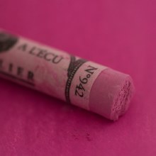 Sennelier Soft Pastel - Magenta Violet 942 Sennelier Soft Pastel - Magenta Violet 942