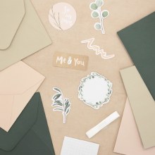 Additional picture of Violet Studio Mini Card Kit - Love