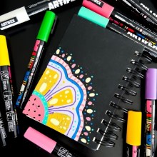 Additional picture of Artifex Acrylic Paint Markers Set of 8 Classic 5-6mm