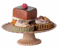 Mini Cakes and Cakestand