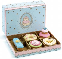 Role Play Princesses' Cakes