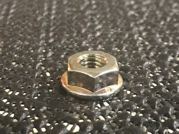 WHEEL NUTS NON SERRATED