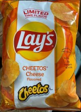 LAYS CHEETOS CHEESE 74.4G