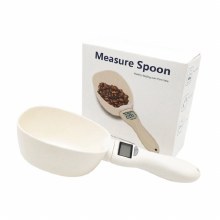 Scoop with Scale