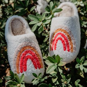 KATYDID Rainbow Slippers LG/XL White