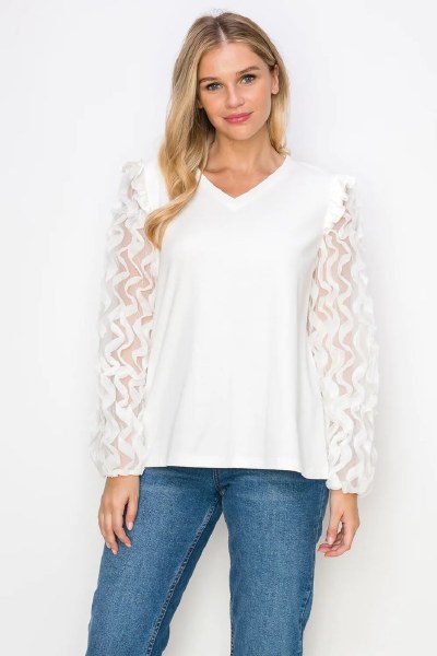 Joh Rhonda Top with Lace in White