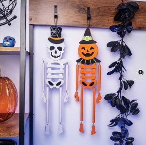 Smart Dem Bones, mixed case