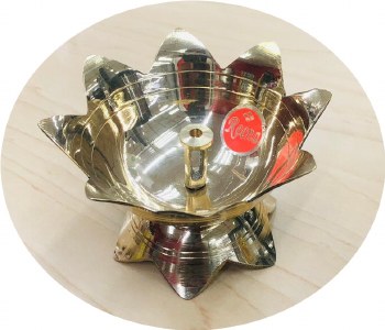 Brass Kamal Pyali Diwa 3