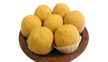 Restaurant Besan Ladoo Fresh