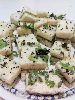 Fresh White Dhokla Box