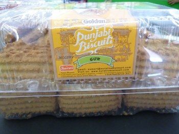 GOLDEN PUNJABI BISCUITS GUR 680G