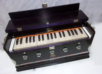 Harmonium Kamal