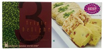 KARACHI TRIPLE DELIGHT CASHEW PISTA FRUIT BISCUITS 600GM