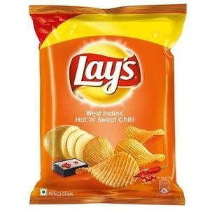 LAYS HOT N SWEET CHILLY CHIPS 63GM