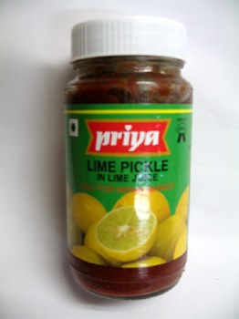 PRIYA EXTRA HOT LIME PICKLE WITH GARLIC 300 GM