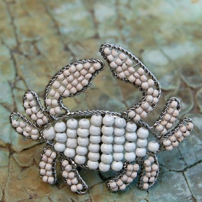 3" White Wooden Bead Wire Crab Napkin Ring