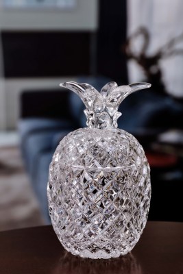 6" Clear Diamond Cut Acrylic Pineapple Jar