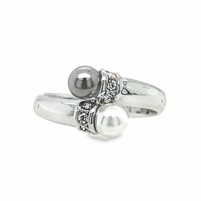 Size 9 Black and White Faux Pearls Sterling Silver Plated Ring